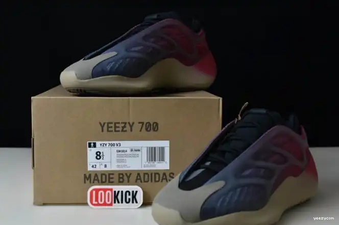 700 Adidas Yeezy Fade V3 GW1814 Carbon 0611